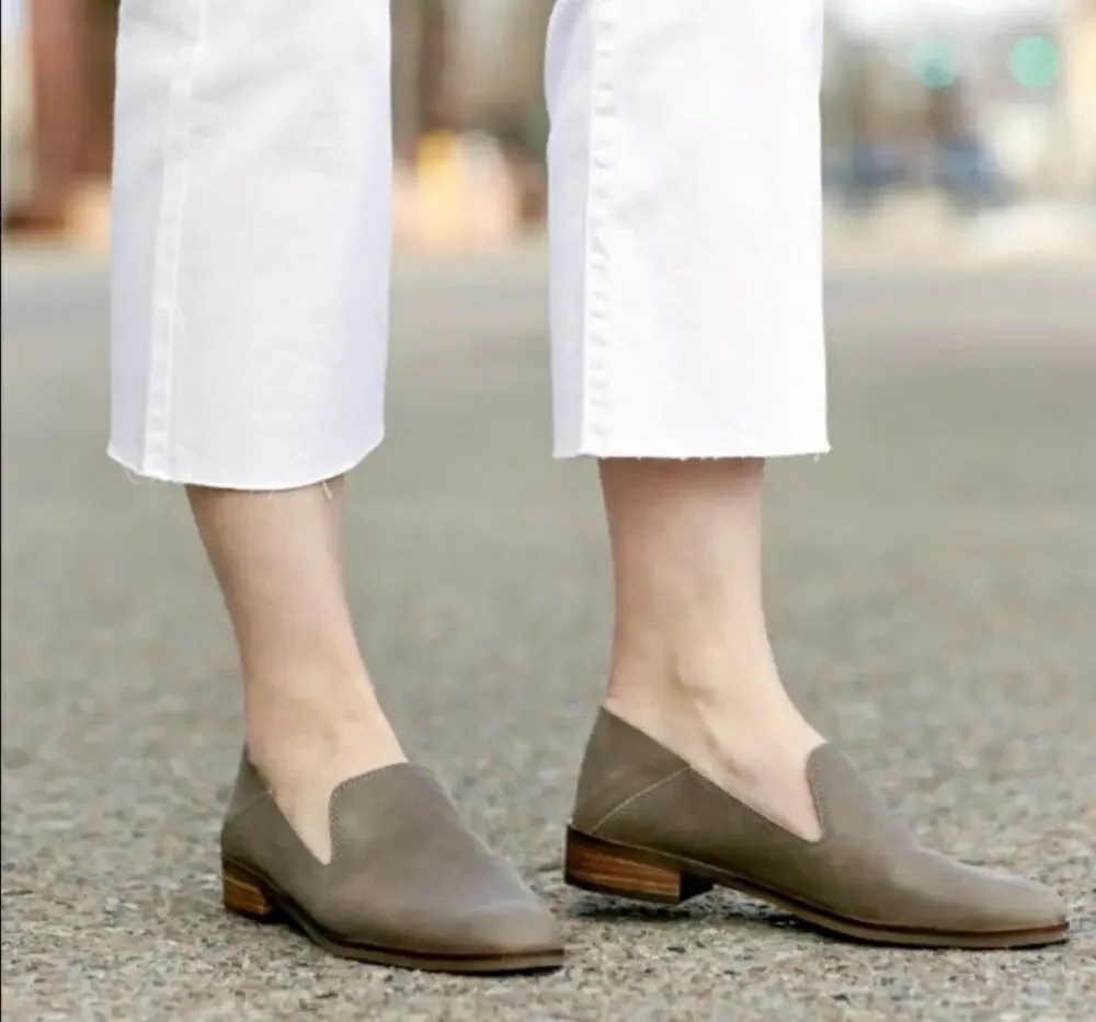 Lucky Brand Cahill Leather Loafers Flats Taupe Size 7
